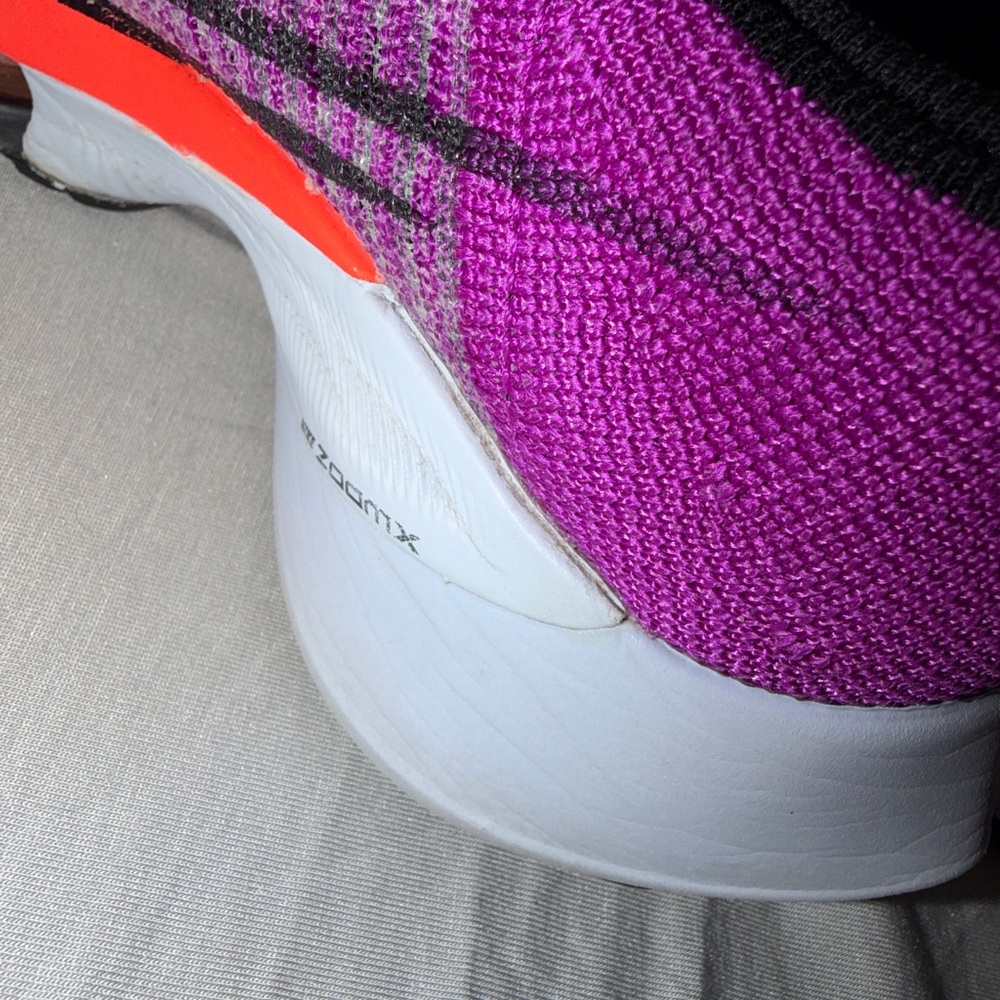 WMNS 7 Nike Air Zoom Tempo NEXT% Flyknit 'Hyper Violet - Picture 15 of 15
